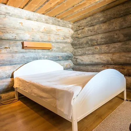 Iso-karhu By Interhome בית נופש רוקה